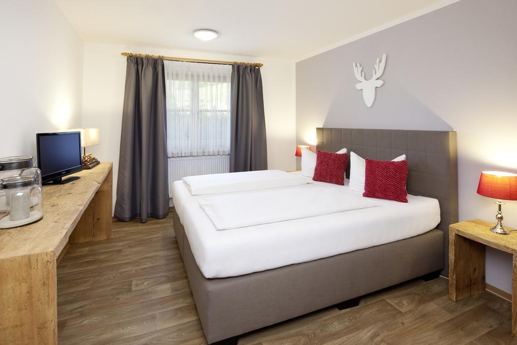 Hotel Hartungs Hoteldorf 3*